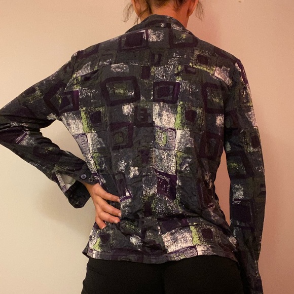 VINTAGE button down - Picture 2 of 4